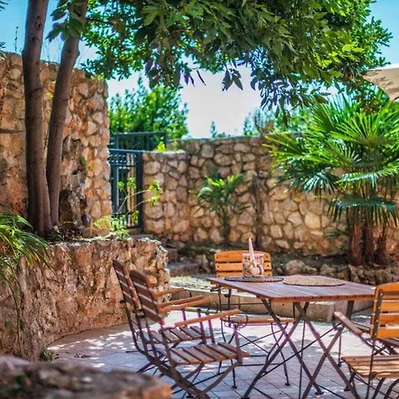Maria Comfortable Hotel